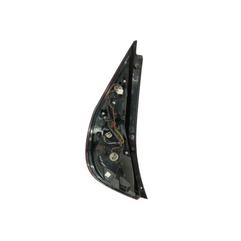 Recambio de piloto trasero derecho para hyundai i30 1.4 cat referencia OEM IAM 924022R0  