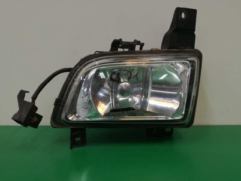 Recambio de faro antiniebla izquierdo para mazda premacy (cp) td active referencia OEM IAM B25G51690C  