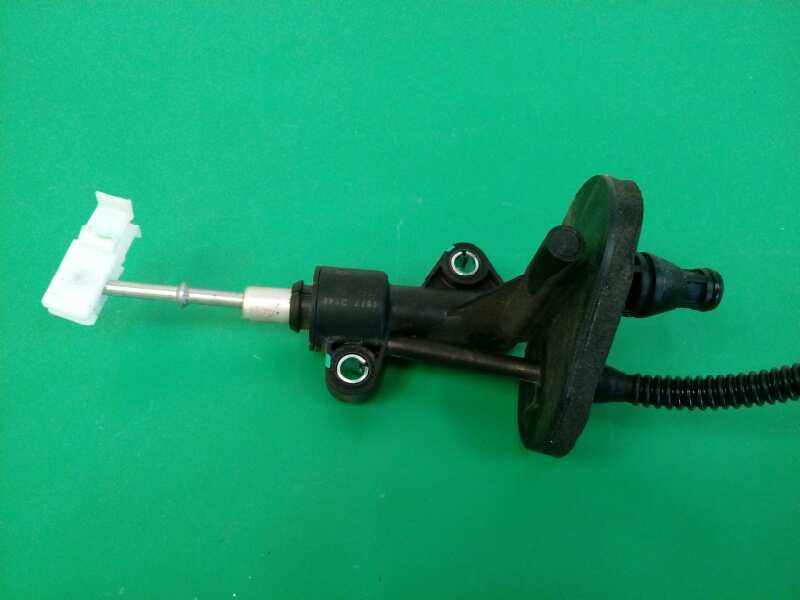 Recambio de bomba embrague para fiat qubo (300) trekking referencia OEM IAM 55251837 Recambio de bomba embrague para fiat qubo (300) trekking referencia OEM IAM 55251837