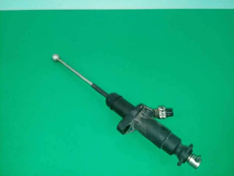 Recambio de bomba embrague para alfa romeo 147 (190) 1.6 ts 105 progression referencia OEM IAM 55196177  