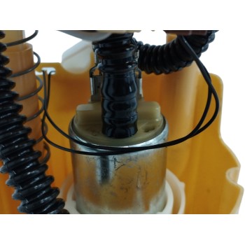 Recambio de aforador para renault clio iv 1.5 dci diesel fap referencia OEM IAM 172027215R  