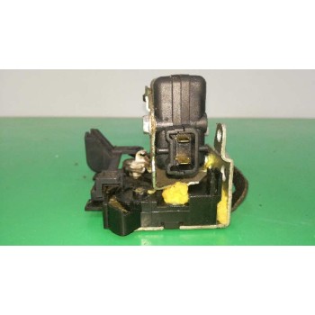 Recambio de cerradura puerta delantera derecha para dacia sandero laureate referencia OEM IAM 8200735224  