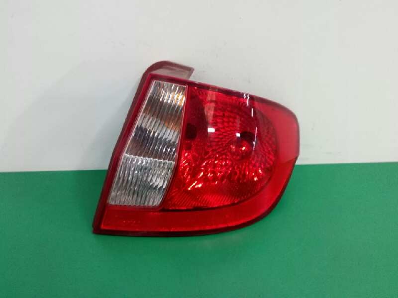 Recambio de piloto trasero derecho para hyundai getz (tb) 1.5 crdi gls referencia OEM IAM 924021C5XX  