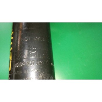Recambio de amortiguador delantero izquierdo para dacia sandero laureate referencia OEM IAM 8200807029  