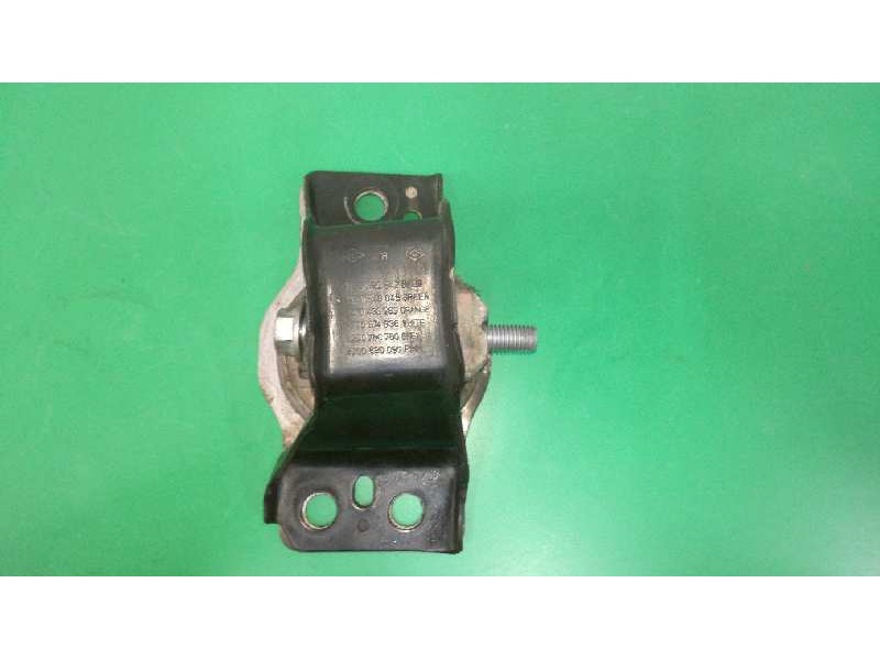 Recambio de soporte motor derecho para dacia sandero laureate referencia OEM IAM 3200549046  