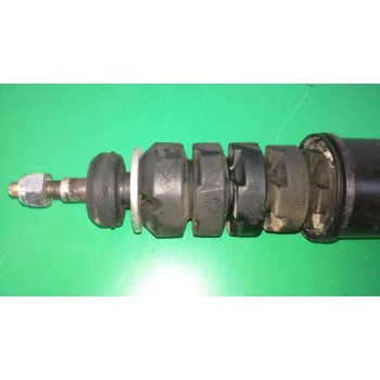 Recambio de amortiguador trasero izquierdo para dacia sandero laureate referencia OEM IAM 8200953294  