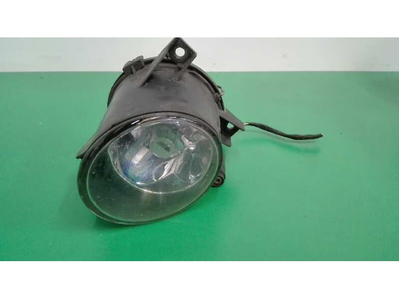 Recambio de faro antiniebla derecho para seat leon (1p1) style ecomotive referencia OEM IAM 5P0944700A  5P0944700A