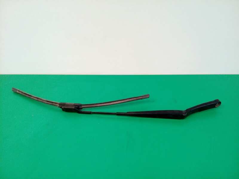 Recambio de brazo limpia delantero izquierdo para volkswagen golf vi (5k1) advance referencia OEM IAM 1Q1955409 Recambio de brazo limpia delantero izquierdo para volkswagen golf vi (5k1) advance referencia OEM IAM 1Q1955409