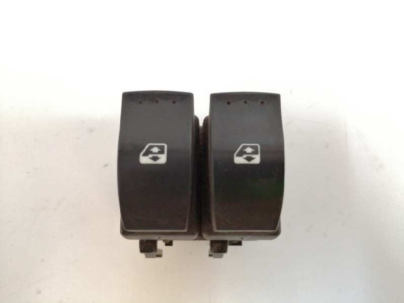 Recambio de mando elevalunas delantero izquierdo para renault laguna ii grandtour (kg0) dynamique referencia OEM IAM  CONECTOR N