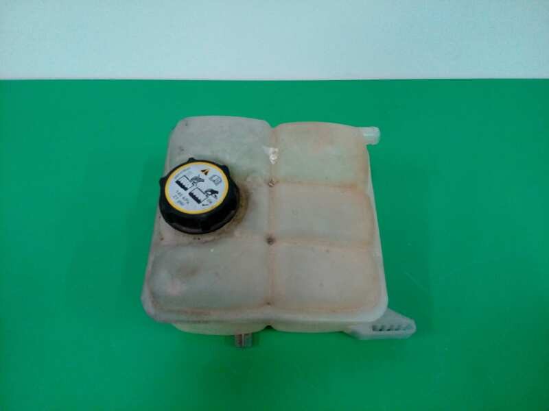 Recambio de deposito expansion para ford kuga (cbv) trend referencia OEM IAM AV418K218DA  