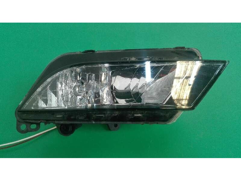 Recambio de faro antiniebla derecho para seat ibiza (6p1) 1.2 tsi referencia OEM IAM 6J9941702A Recambio de faro antiniebla derecho para seat ibiza (6p1) 1.2 tsi referencia OEM IAM 6J9941702A