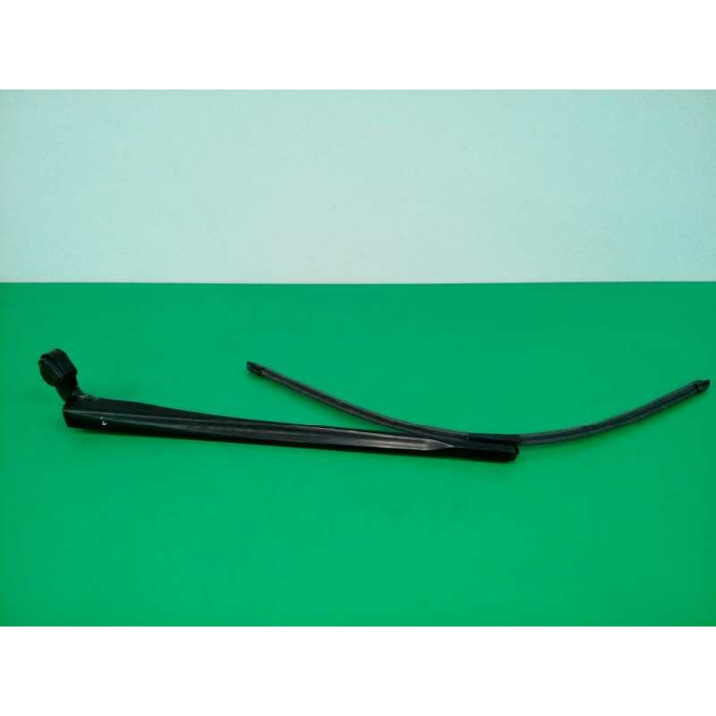 Recambio de brazo limpia delantero izquierdo para seat leon (1p1) sport referencia OEM IAM 1P0955409A  