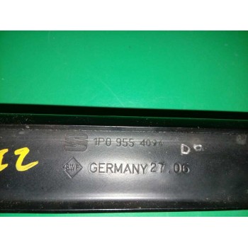 Recambio de brazo limpia delantero izquierdo para seat leon (1p1) sport referencia OEM IAM 1P0955409A  