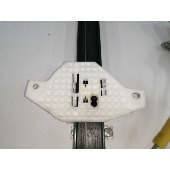 Recambio de elevalunas trasero derecho para ssangyong rodius ii 2.2 xdi referencia OEM IAM   