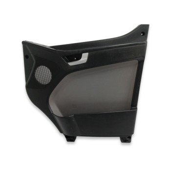 Recambio de guarnecido puerta delantera derecha para hyundai h350 kasten 2.5 crdi cat referencia OEM IAM 8232059000  