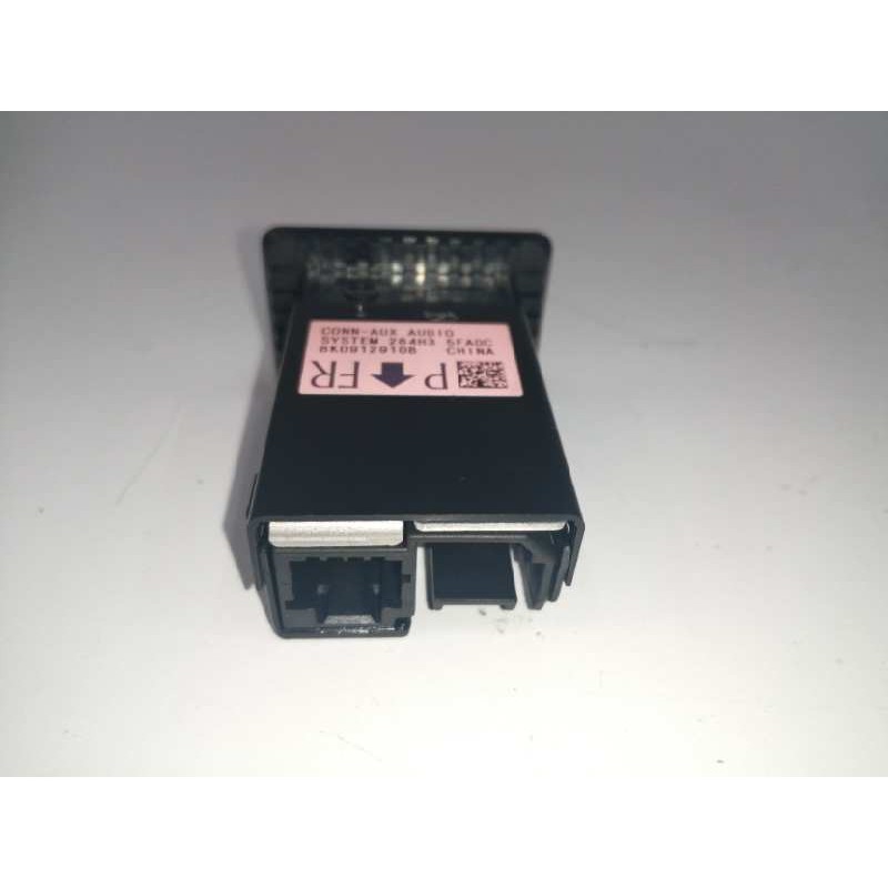 MODULO ELECTRONICO CONEXION AUXILIAR JACK Y USB