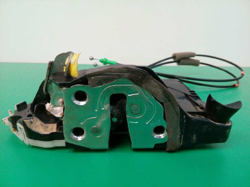 Recambio de cerradura puerta delantera izquierda para toyota yaris active referencia OEM IAM T4311140F3  