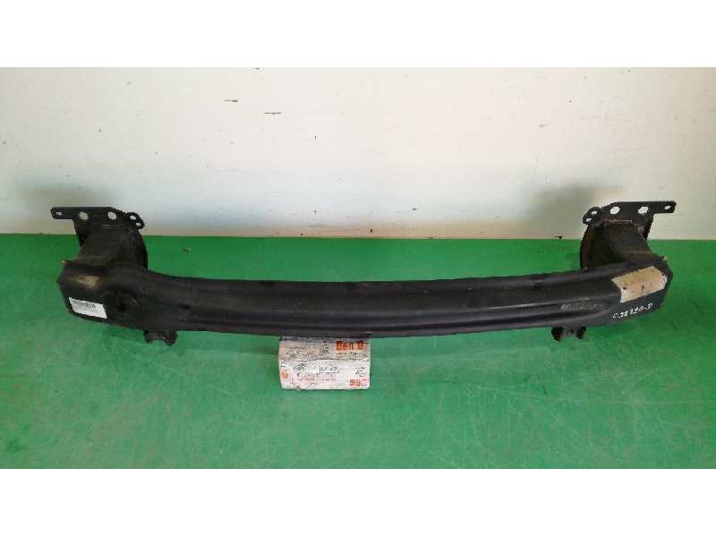 Recambio de refuerzo paragolpes delantero para seat leon (1p1) sport referencia OEM IAM 1P0807109A  