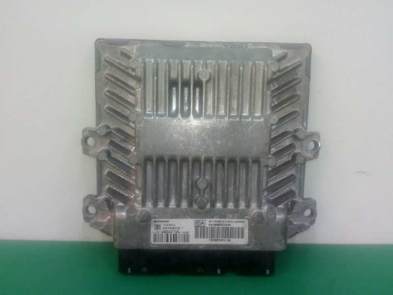 Recambio de centralita motor uce para citroën c4 picasso exclusive referencia OEM IAM 9666095880 5WS40690BT 