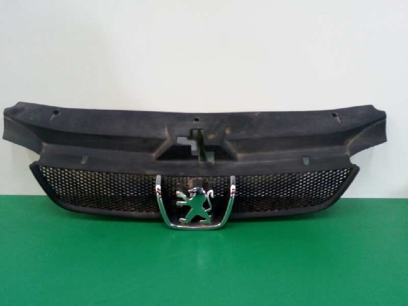Recambio de rejilla delantera para peugeot 406 berlina (s1/s2) svdt referencia OEM IAM 9631250277  1852263016