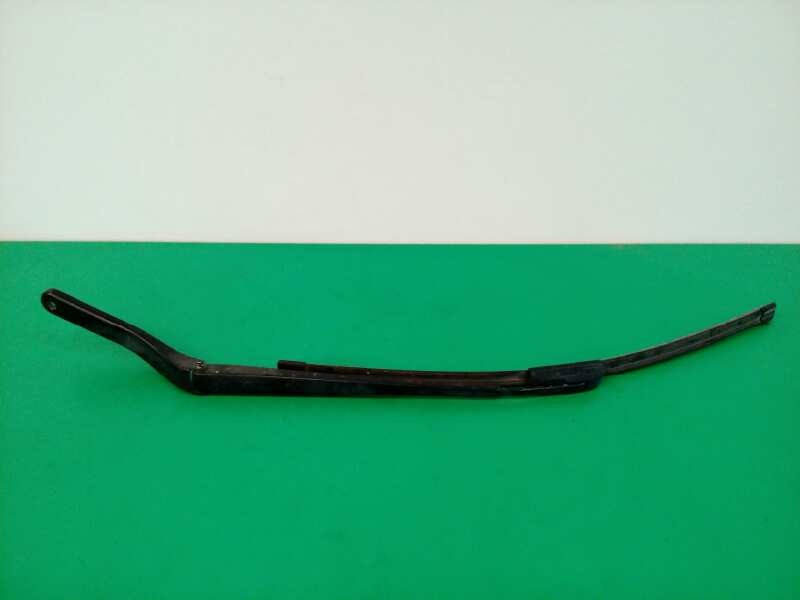 Recambio de brazo limpia delantero izquierdo para bmw x5 (e53) 3.0d referencia OEM IAM 7132216  