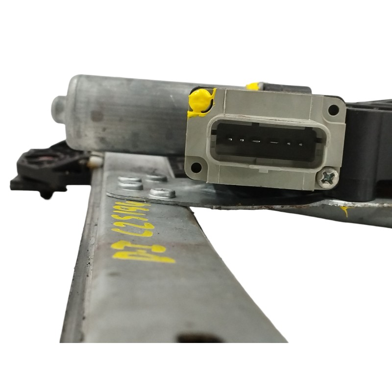 ELEVALUNAS DELANTERO IZQUIERDO