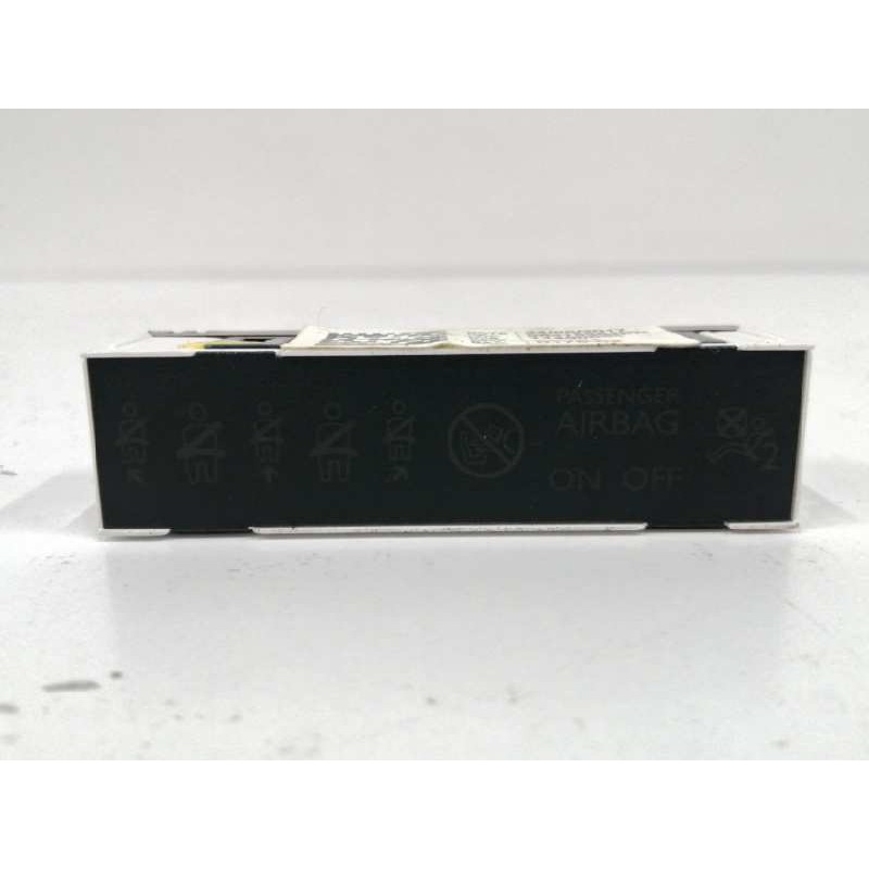 MODULO ELECTRONICO INDICADOR AIRBAG Y CINTURONES