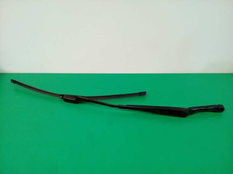Recambio de brazo limpia delantero derecho para opel astra j lim. 4türig business referencia OEM IAM 13289887 Recambio de brazo limpia delantero derecho para opel astra j lim. 4türig business referencia OEM IAM 13289887