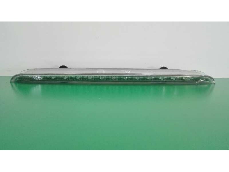 Recambio de luz central de freno para peugeot 308 referencia OEM IAM 9688016380 OBSERVAR FOTOS 