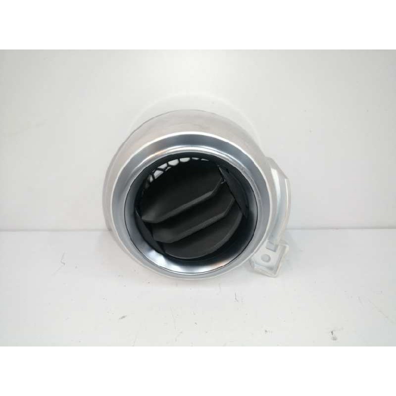 Recambio de rejilla aireadora para nissan micra v (k14) 1.0 12v cat referencia OEM IAM 687655FA0A DELANTERA DERECHA 