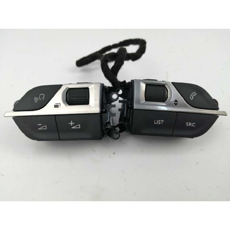 Recambio de mando volante para peugeot 3008 gt line referencia OEM IAM 9812313777  