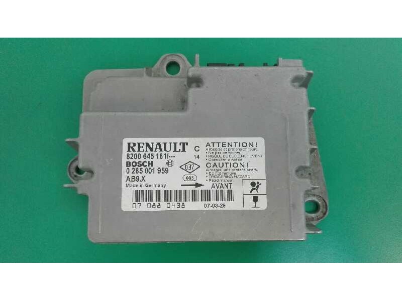 Recambio de centralita airbag para renault clio iii emotion referencia OEM IAM 8200645161 0285001959 