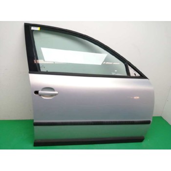 Recambio de puerta delantera derecha para volkswagen passat berlina (3b2) 1.9 tdi referencia OEM IAM 3B4831052BE  CARIBE