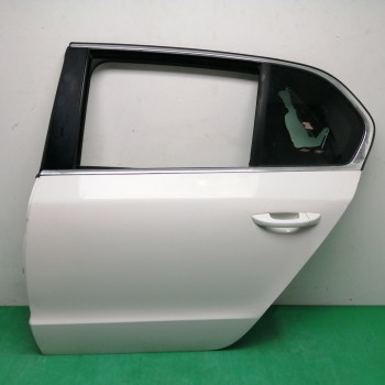 Recambio de puerta trasera izquierda para skoda superb combi (3t5) ambition referencia OEM IAM  OBSERVAR FOTOS 