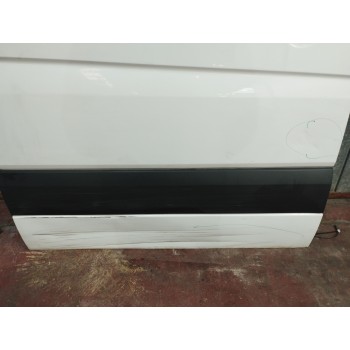 Recambio de puerta lateral corredera derecha para mercedes-benz sprinterii caja cerrada (desde 01.06) 2.1 cdi referencia OEM IAM