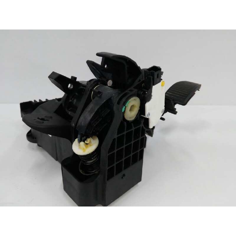 PEDALERA COMPLETA FRENO Y EMBRAGUE