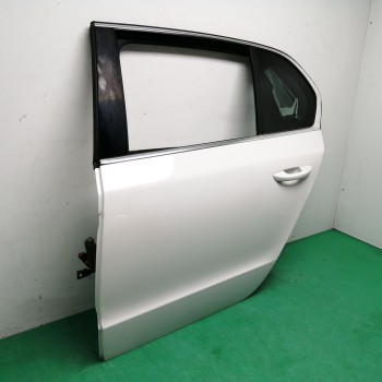Recambio de puerta trasera izquierda para skoda superb combi (3t5) ambition referencia OEM IAM  OBSERVAR FOTOS 
