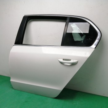 Recambio de puerta trasera izquierda para skoda superb combi (3t5) ambition referencia OEM IAM  OBSERVAR FOTOS 