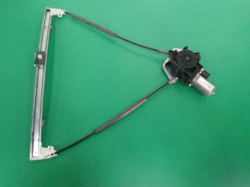 Recambio de elevalunas delantero izquierdo para renault clio ii fase ii (b/cb0) campus referencia OEM IAM FUNDA D334601 