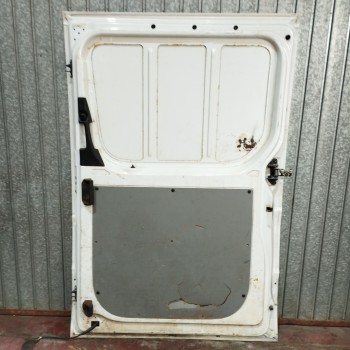 Recambio de puerta lateral corredera derecha para mercedes-benz sprinterii caja cerrada (desde 01.06) 2.1 cdi referencia OEM IAM