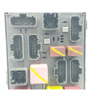 Recambio de caja reles / fusibles para renault laguna ii (bg0) 1.9 dci diesel referencia OEM IAM 8200447435  