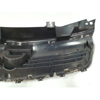 Recambio de rejilla delantera para opel zafira b 1.8 16v referencia OEM IAM 13157590 321228108 