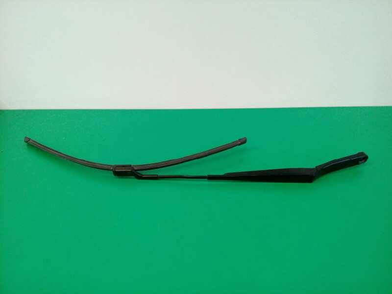 Recambio de brazo limpia delantero izquierdo para seat leon sc (5f5) fr referencia OEM IAM 5F1955409 Recambio de brazo limpia delantero izquierdo para seat leon sc (5f5) fr referencia OEM IAM 5F1955409