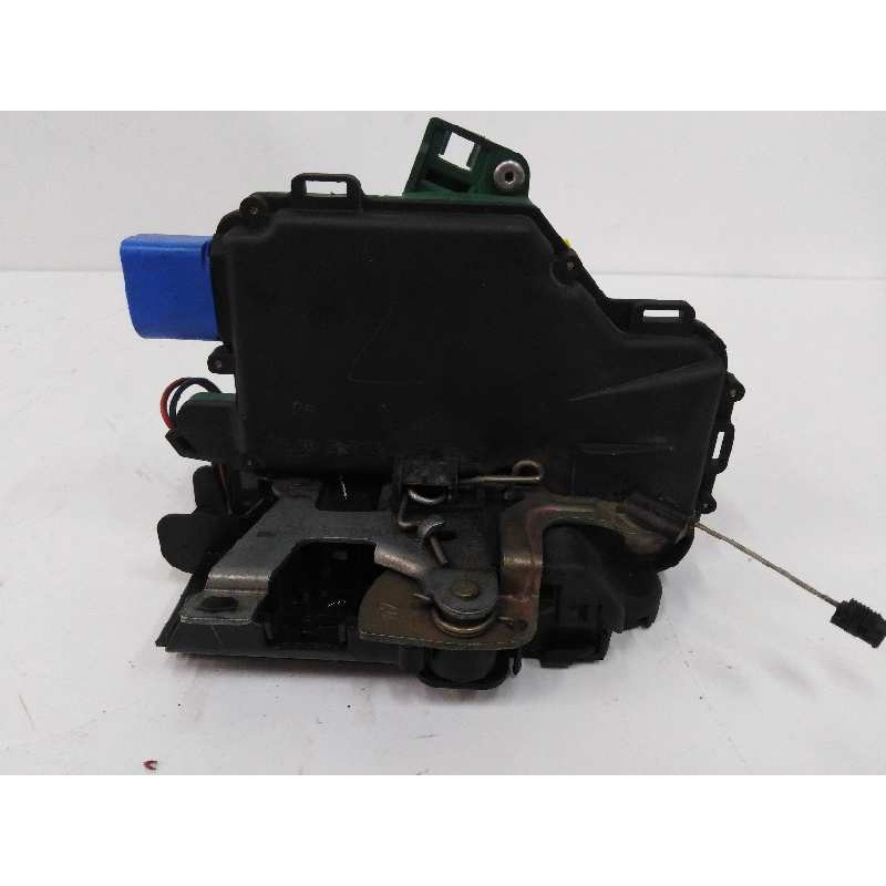 Recambio de cerradura puerta delantera izquierda para volkswagen polo (9n1) 1.4 16v referencia OEM IAM C3B1837015AM  