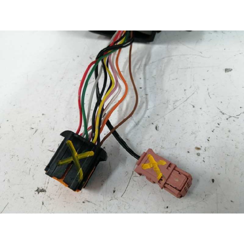 RETROVISOR DERECHO 2 ENCHUFES 2+11 CABLES