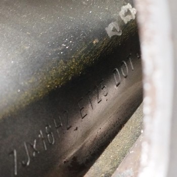 Recambio de llanta para nissan terrano/terrano.ii (r20) 2.7 turbodiesel referencia OEM IAM 403000X801 7JX16H2 ET25 6H 6X139 , 7