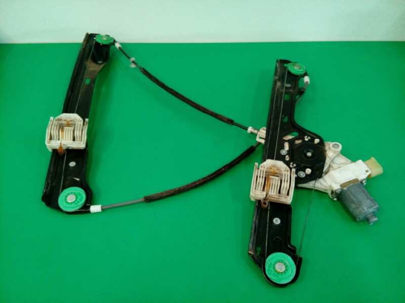 Recambio de elevalunas delantero derecho para bmw serie 1 berlina (e81/e87) 120d referencia OEM IAM FUNDA 6927028 