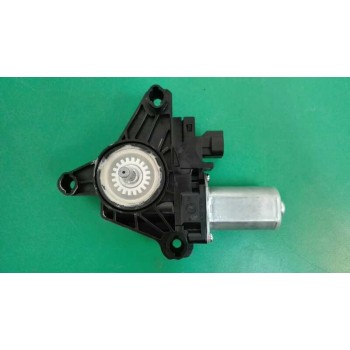 Recambio de motor elevalunas trasero derecho para jeep renegade 1.6 m-jet cat referencia OEM IAM GB558RA SD888412 