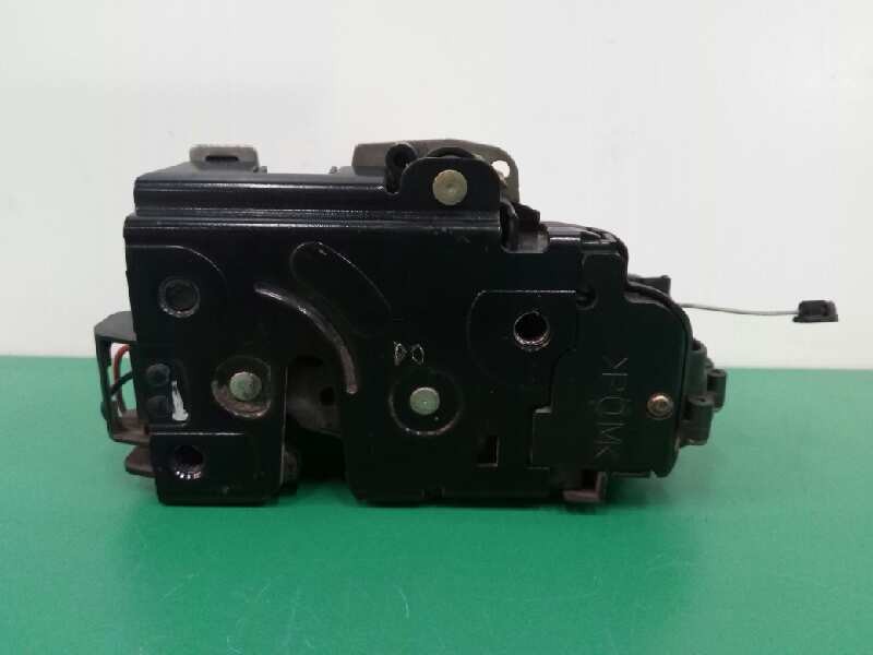 Recambio de cerradura puerta trasera izquierda para skoda octavia berlina (1u2) ambiente referencia OEM IAM   