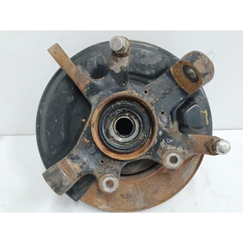 Recambio de mangueta delantera izquierda para nissan terrano ii (r20) 2.7 td 4wd referencia OEM IAM 400150F000  